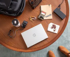 HP EliteBook 6 EB6G1i16 U5 225U 16 24GB/512 PC NX Copilot+ PC Intel Core Ultra 5 Kannettava tietokone 40,6 cm (16") WUXGA DDR5-SDRAM 512 GB SSD Wi-Fi 7 (802.11be) Windows 11 Pro AI PC Hopea