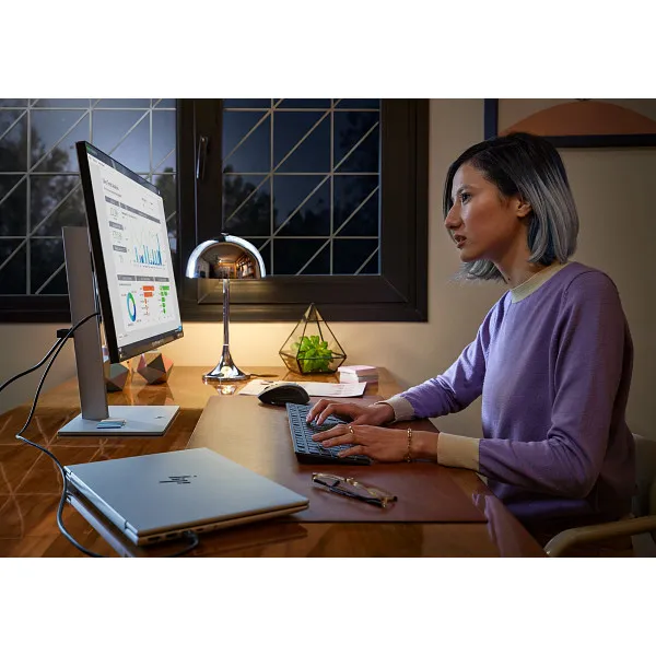 HP E0AG9AT kannettava tietokone Copilot+ PC Intel Core Ultra 5 325 35,6 cm (14") WUXGA 32 GB LPDDR5x-SDRAM 512 GB SSD Wi-Fi 7 (802.11be) Windows 11 Pro Hopea